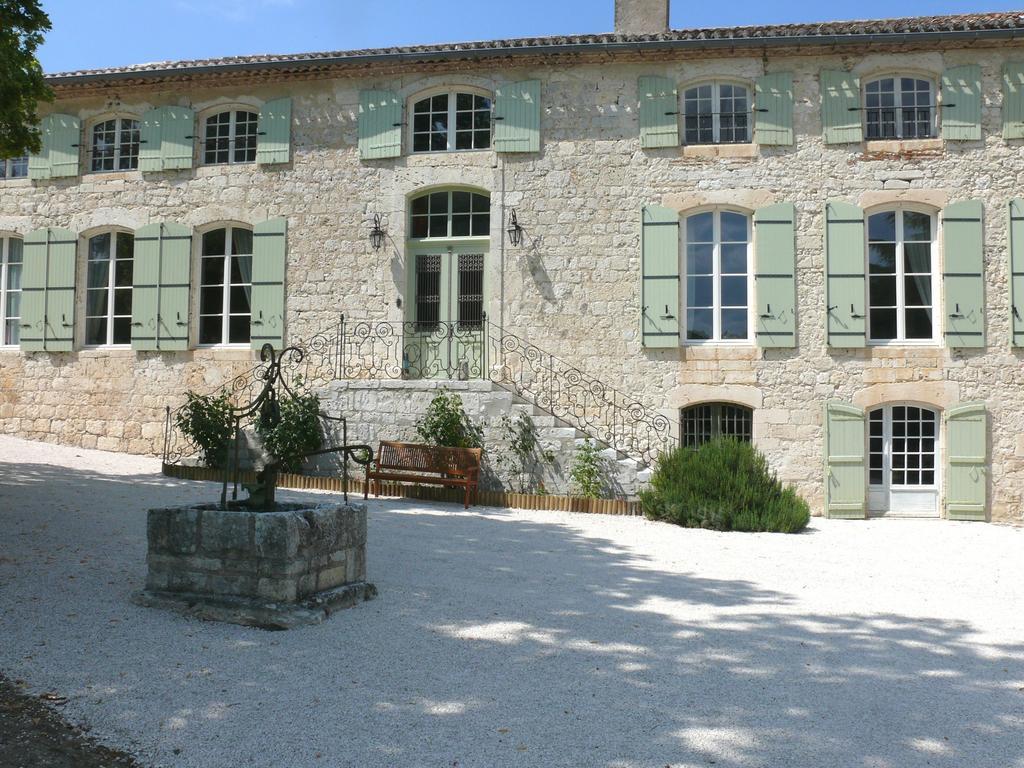 Domaine De Lamassas Bed and Breakfast Hautefage-la-Tour Exterior foto